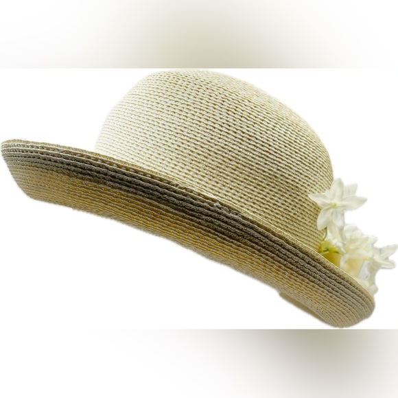 Hard-to-Find Lola Straw Hat with Flowers - Picture 4 of 9